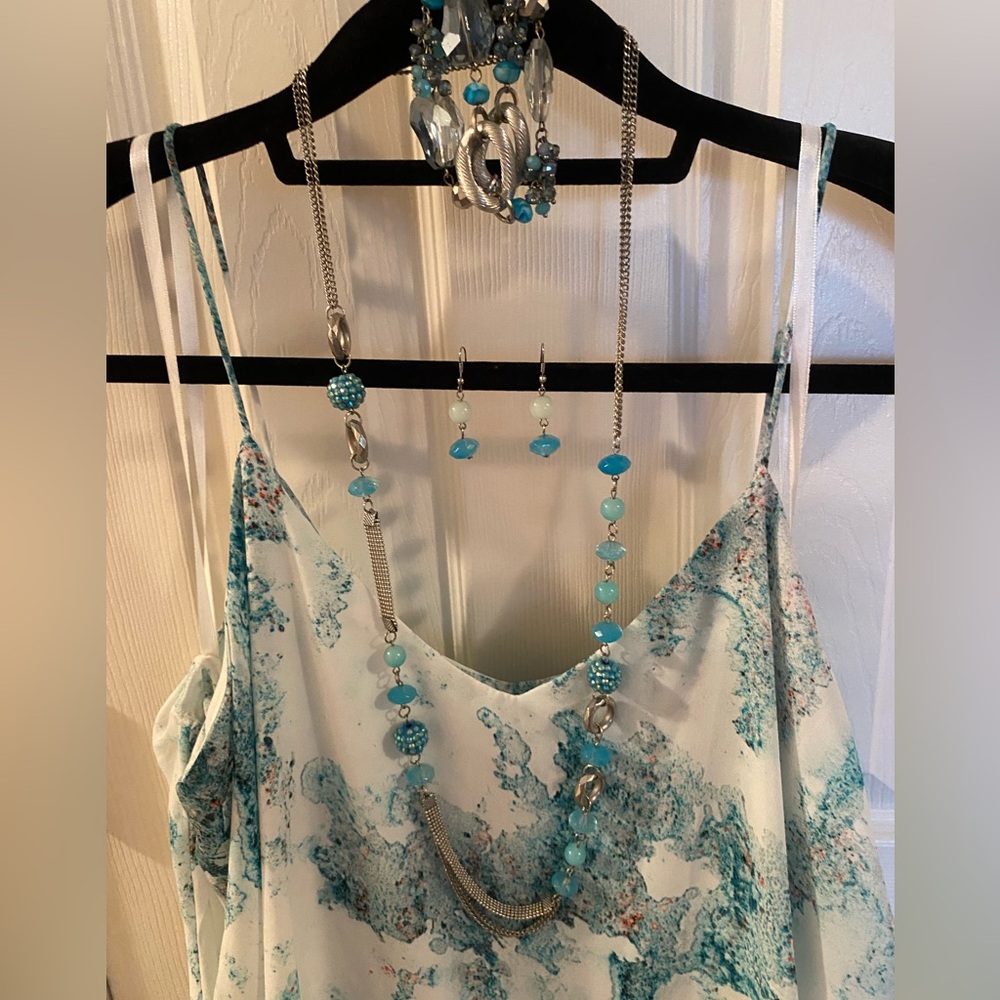 NWT Wossino Maxi Dress with matching Jewelry